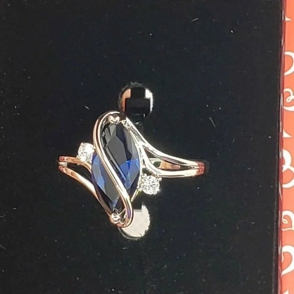 18k White Gold Plated ring with blue gemstone